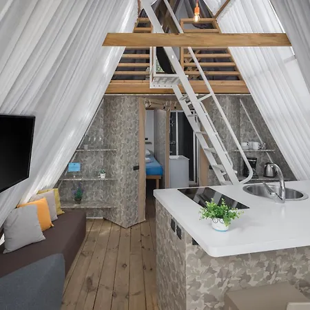 Mobile Homes Santa Marina, Lanterna ホリデーパーク 5*