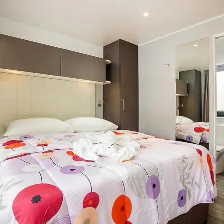 Mobile Homes Santa Marina, Lanterna Tar-Vabriga