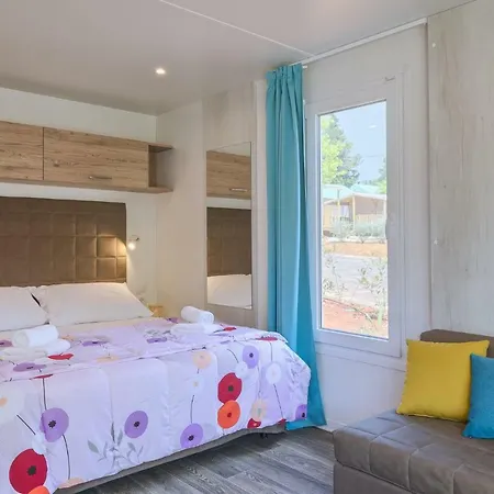 Tatil parkı Mobile Homes Santa Marina, Lanterna