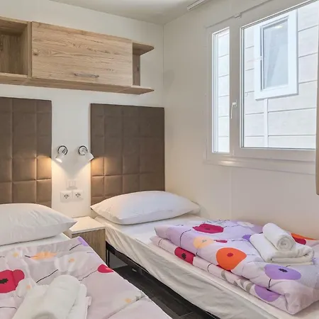Tatil parkı Mobile Homes Santa Marina, Lanterna
