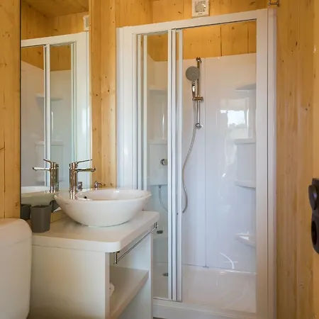 Mobile Homes Santa Marina, Lanterna ホリデーパーク