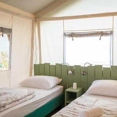 Mobile Homes Santa Marina, Lanterna Tatil parkı 5*