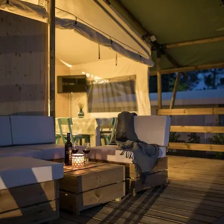 Mobile Homes Santa Marina, Lanterna 5*