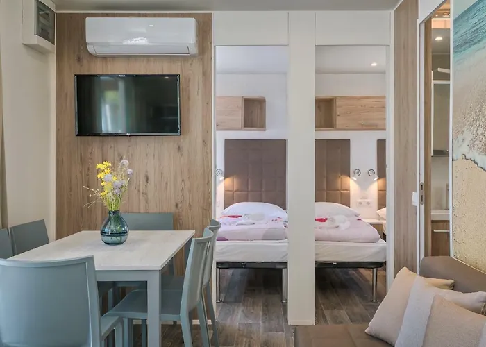 Vakantiepark Mobile Homes Santa Marina, Lanterna 5*