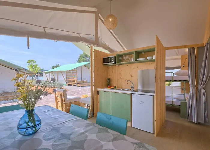 Vakantiepark Mobile Homes Santa Marina, Lanterna