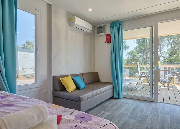 Ferienpark Mobile Homes Santa Marina, Lanterna Tar-Vabriga