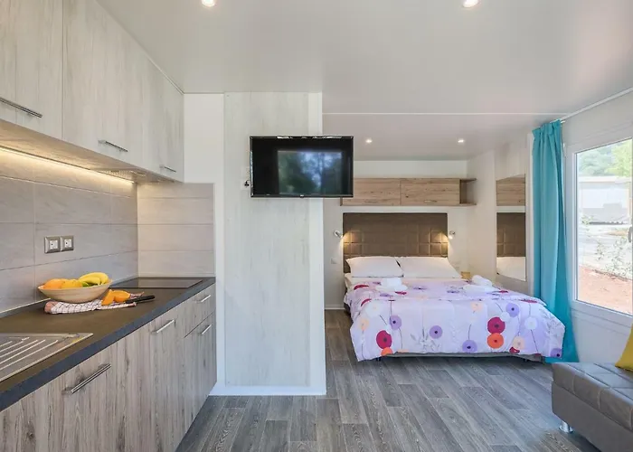 Mobile Homes Santa Marina, Lanterna Tar-Vabriga