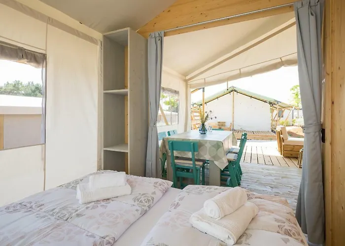 Ferienpark Mobile Homes Santa Marina, Lanterna Tar-Vabriga