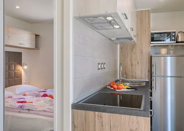 Ferienpark Mobile Homes Santa Marina, Lanterna Tar-Vabriga