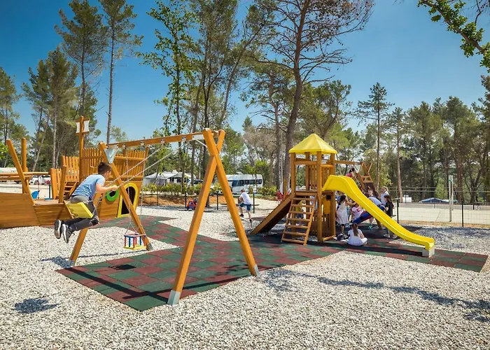 Mobile Homes Santa Marina, Lanterna Village de vacances 5*