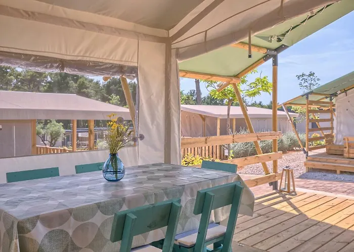 Mobile Homes Santa Marina, Lanterna Village de vacances